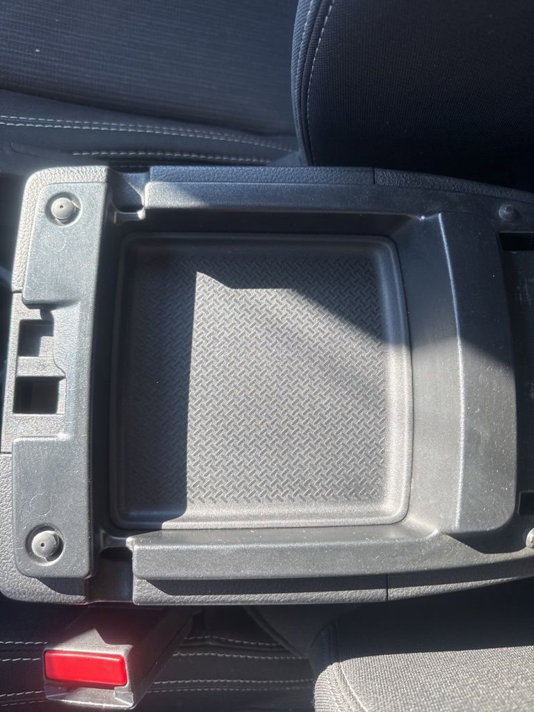 Used 2016 Jeep Wrangler Unlimited Sahara image 28