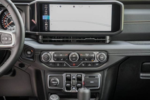 New 2025 Jeep Wrangler Sahara image 6