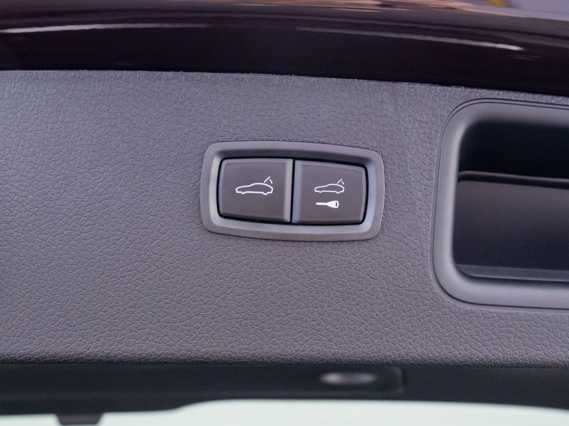 New 2026 Porsche Macan image 32