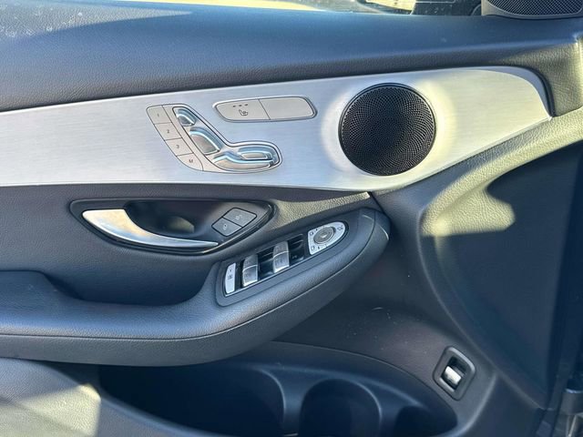Used 2021 Mercedes-Benz GLC 300 image 27