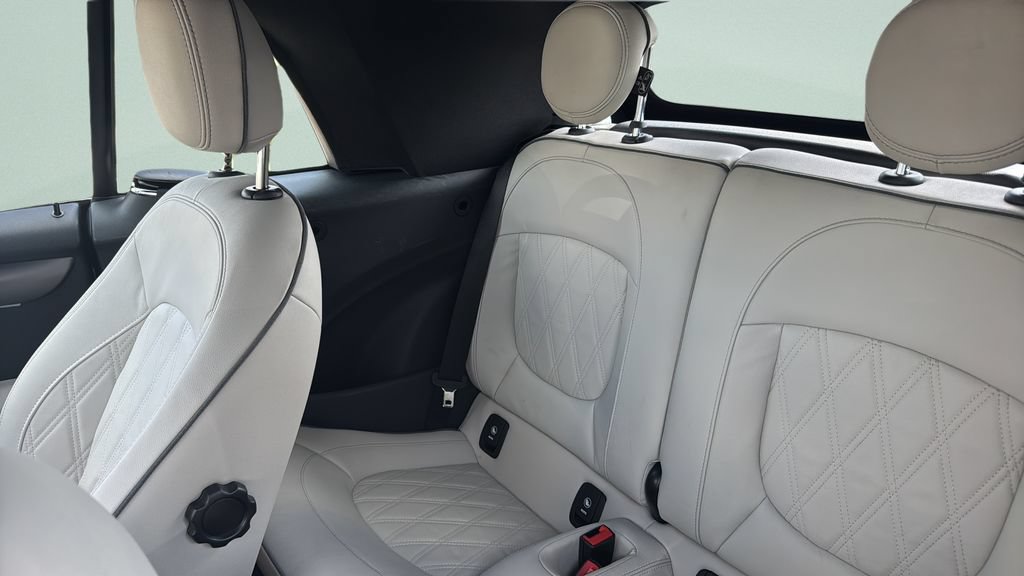 Used 2024 MINI Cooper S w/ Signature Upholstery Package FWD image 32