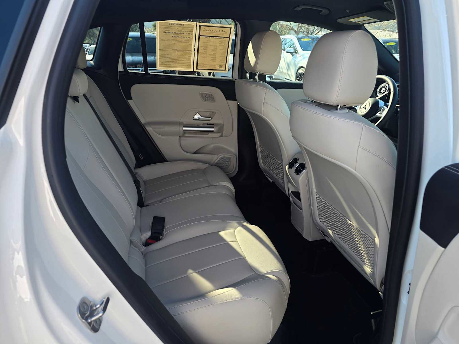 Used 2025 Mercedes-Benz GLA 250 4MATIC image 13