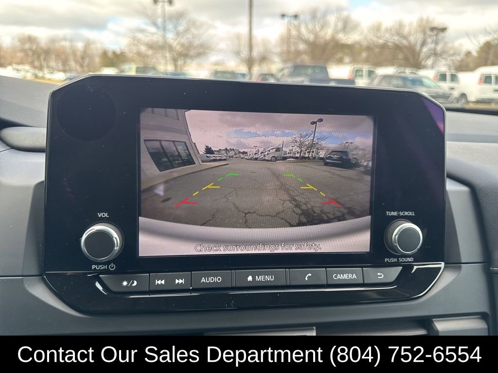 Used 2025 Nissan Pathfinder S image 20