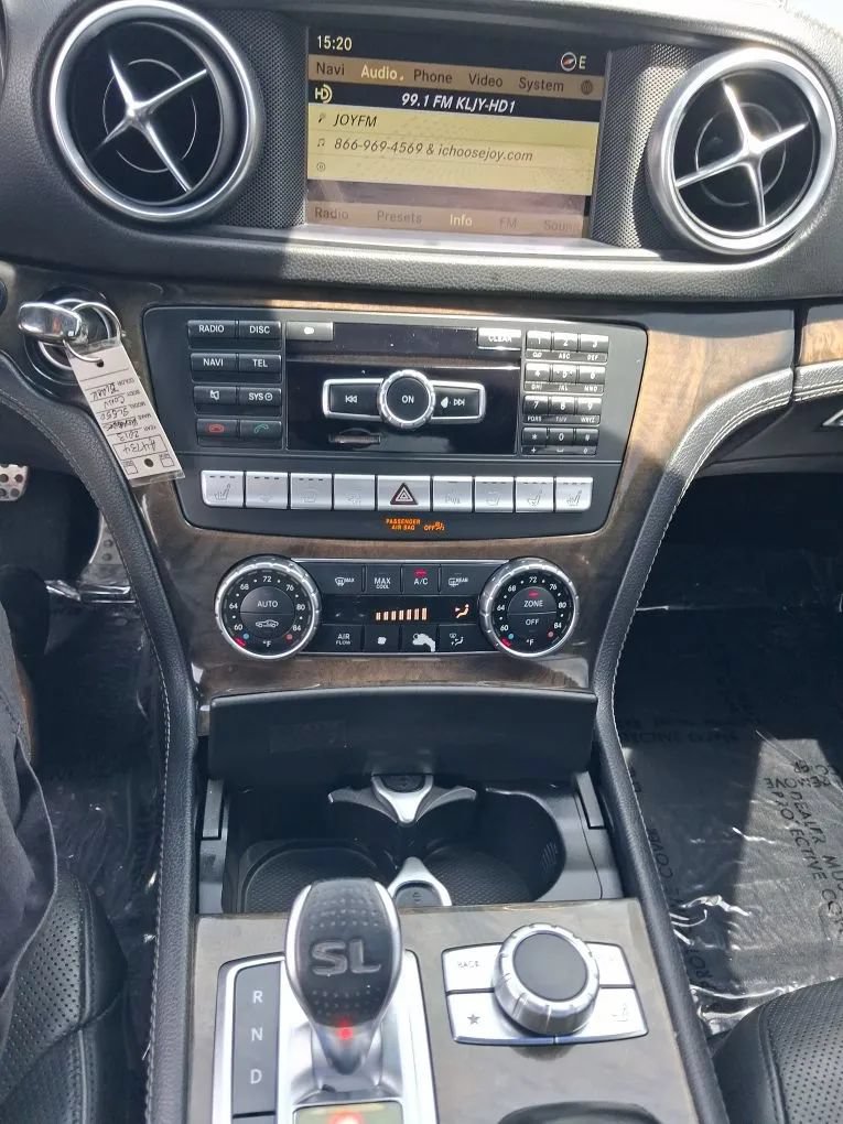 Used 2013 Mercedes-Benz SL 550 w/ Premium Pkg image 18
