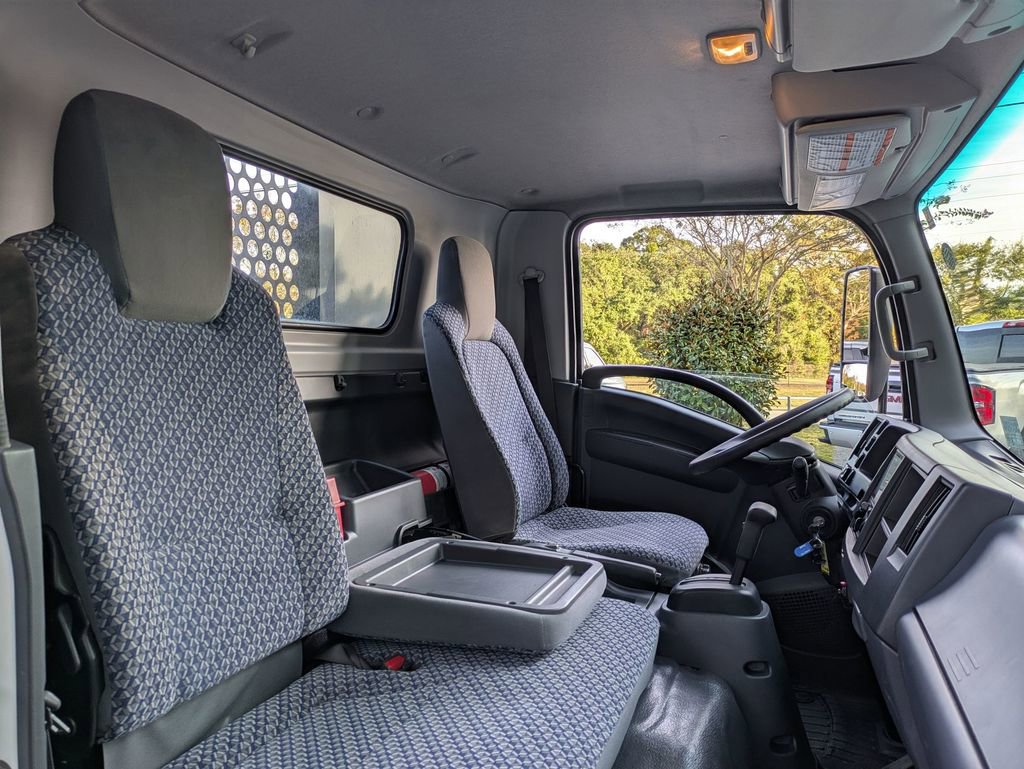 Used 2023 Chevrolet Low Cab Forward 5500XD image 29