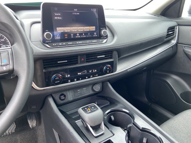Used 2024 Nissan Rogue SV FWD image 38