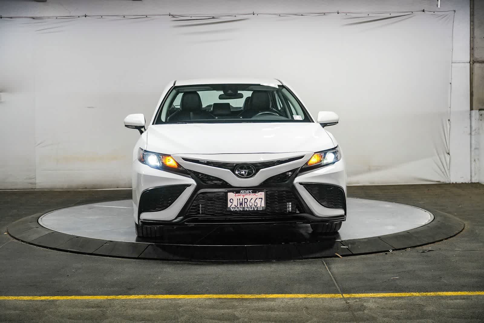Certified 2024 Toyota Camry SE FWD image 9