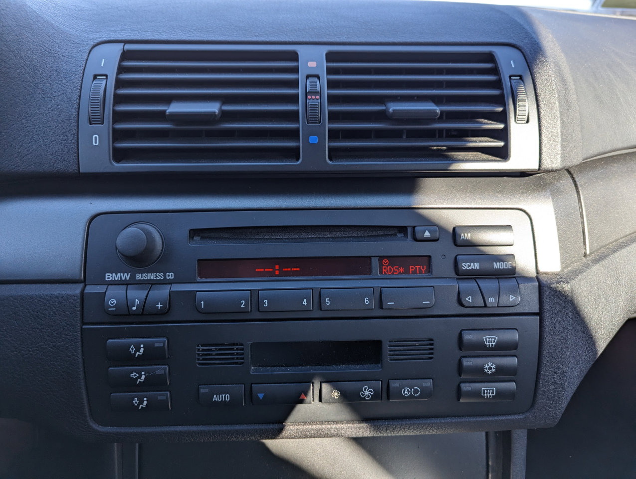 Used 2002 BMW M3 Coupe image 23