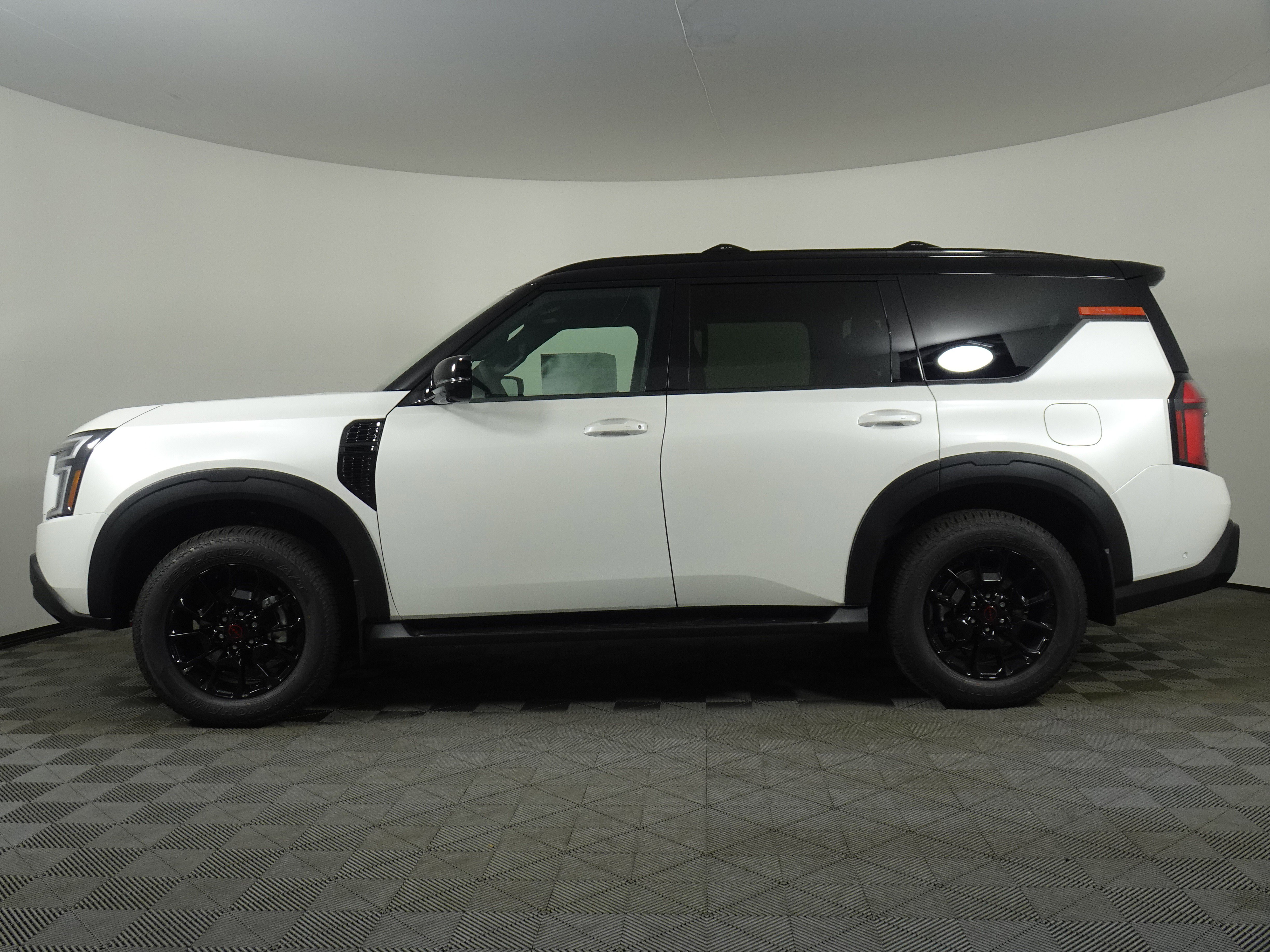 New 2025 Nissan Armada PRO-4X image 15