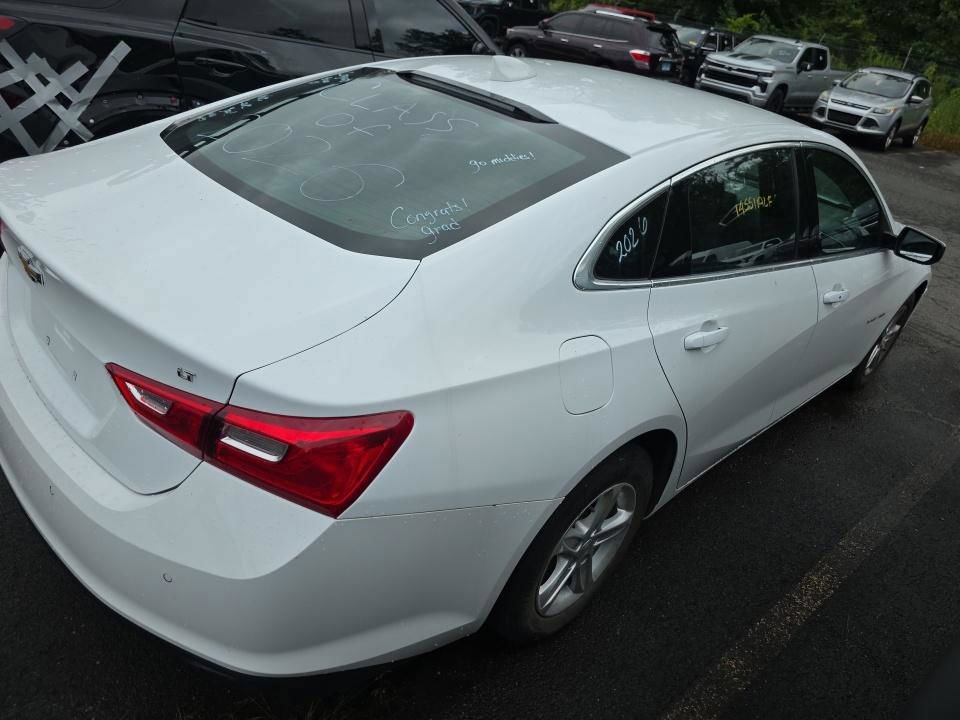 Used 2024 Chevrolet Malibu LT FWD image 5