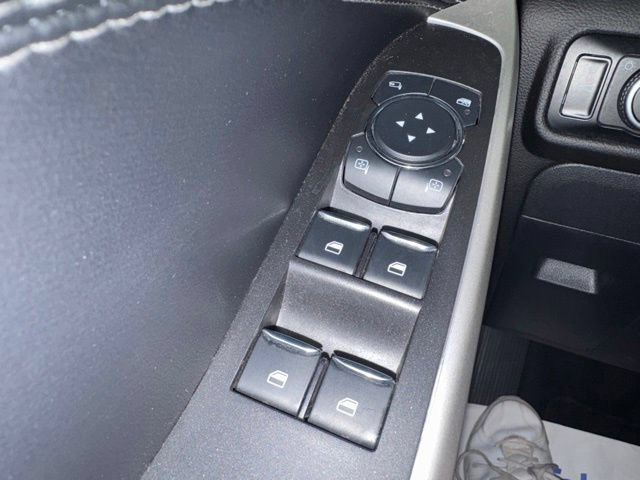 Used 2023 Ford Explorer XLT w/ Equipment Group 202A AWD/4WD image 22