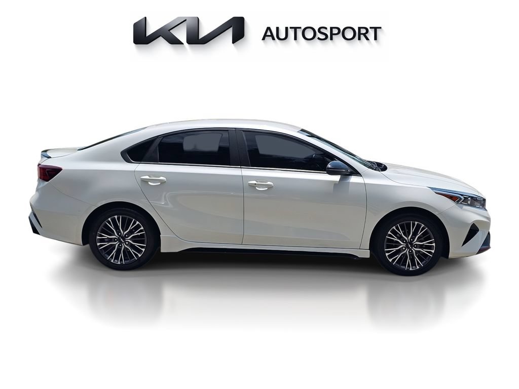 Certified 2023 Kia Forte GT-Line FWD image 7