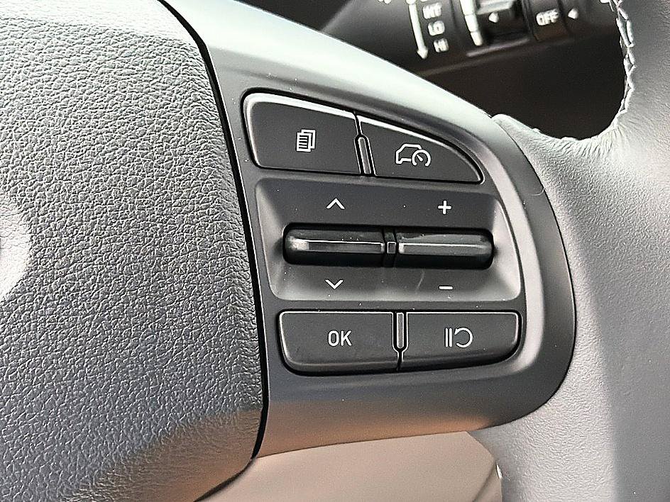 New 2026 Hyundai Venue SEL FWD image 16