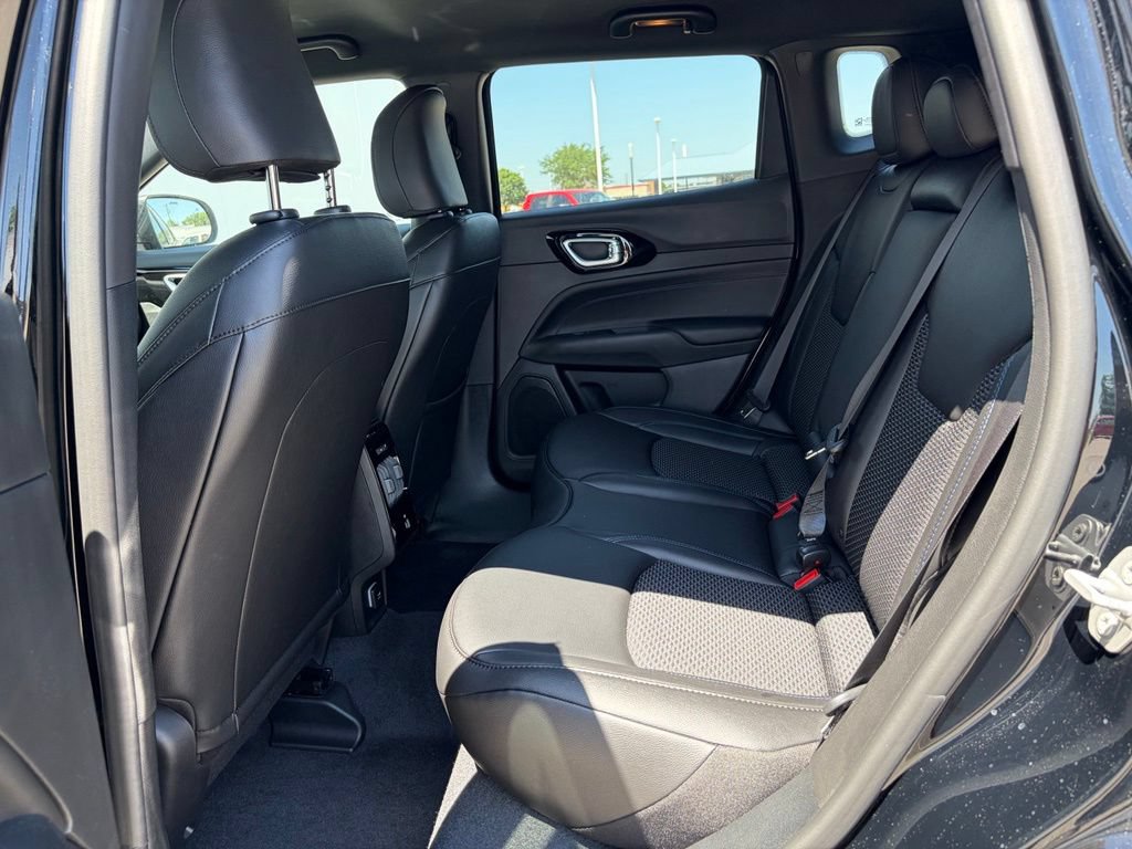 New 2026 Jeep Compass Latitude AWD/4WD image 13