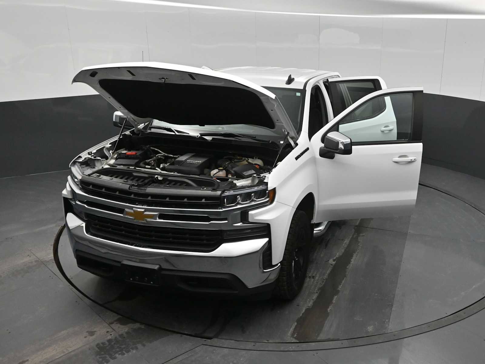 Used 2021 Chevrolet Silverado 1500 LT w/ Bed Protection Package image 32
