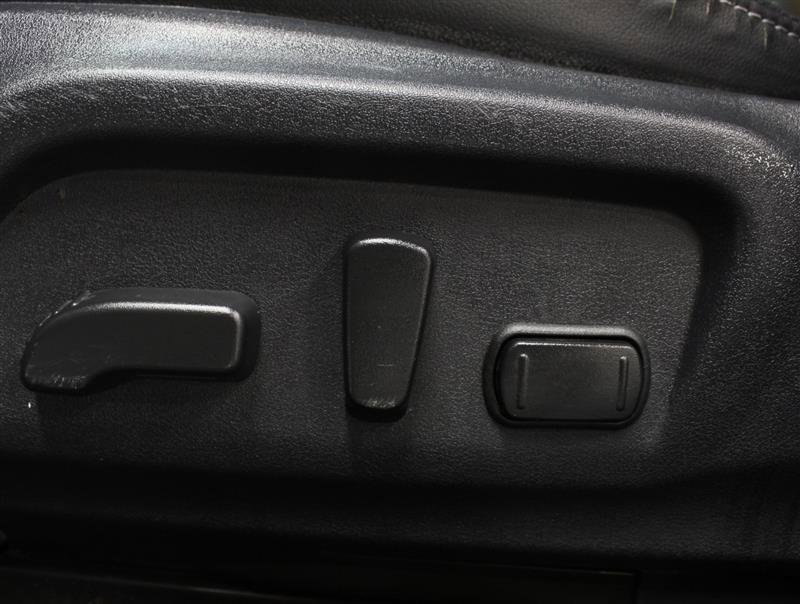 Used 2017 Subaru Outback 2.5i Limited image 16