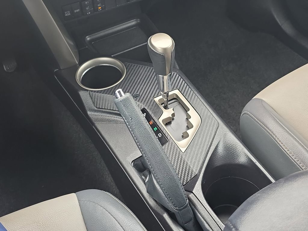 Used 2013 Toyota RAV4 Limited image 28