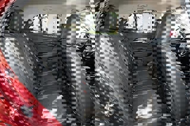 Used 2023 Buick Envision Essence image 39