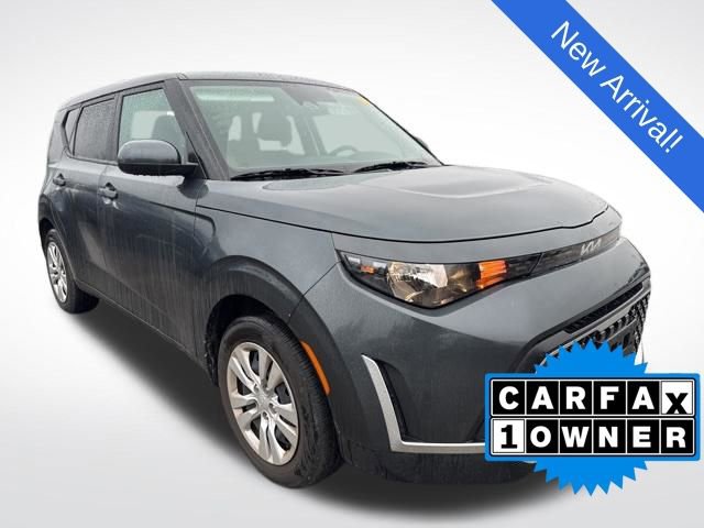 Used 2024 Kia Soul LX image 1
