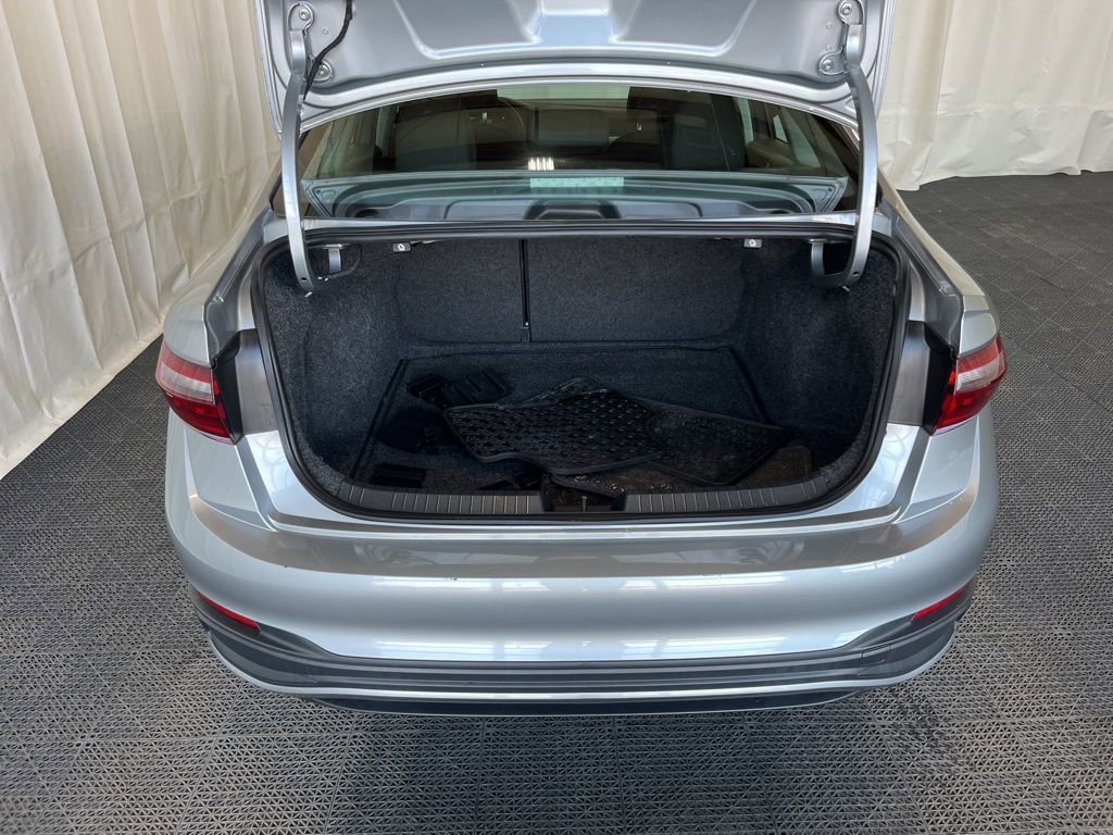 Used 2022 Volkswagen Jetta S image 28