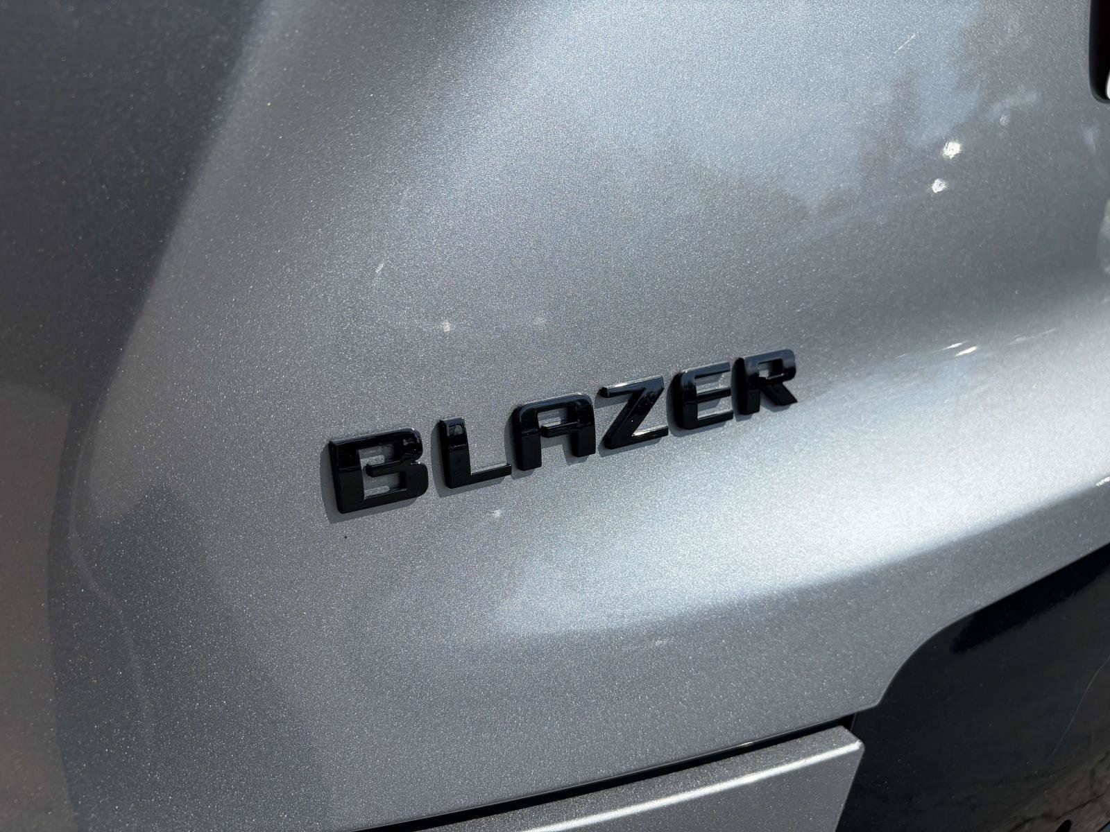 Used 2025 Chevrolet Blazer RS FWD image 21