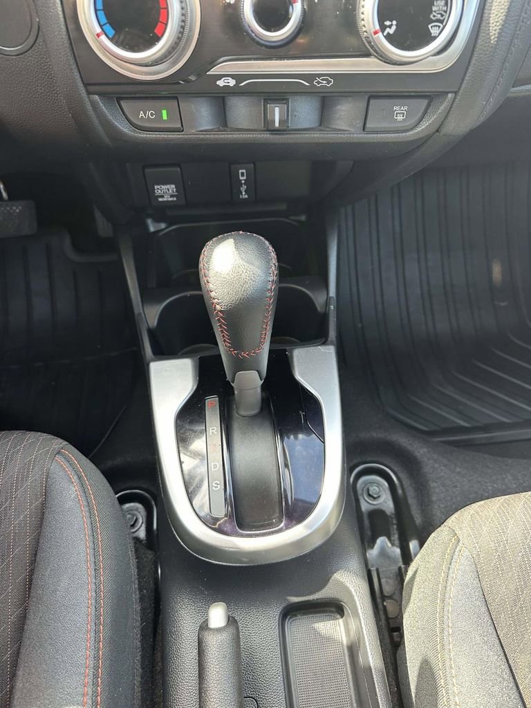 Used 2019 Honda Fit Sport image 17