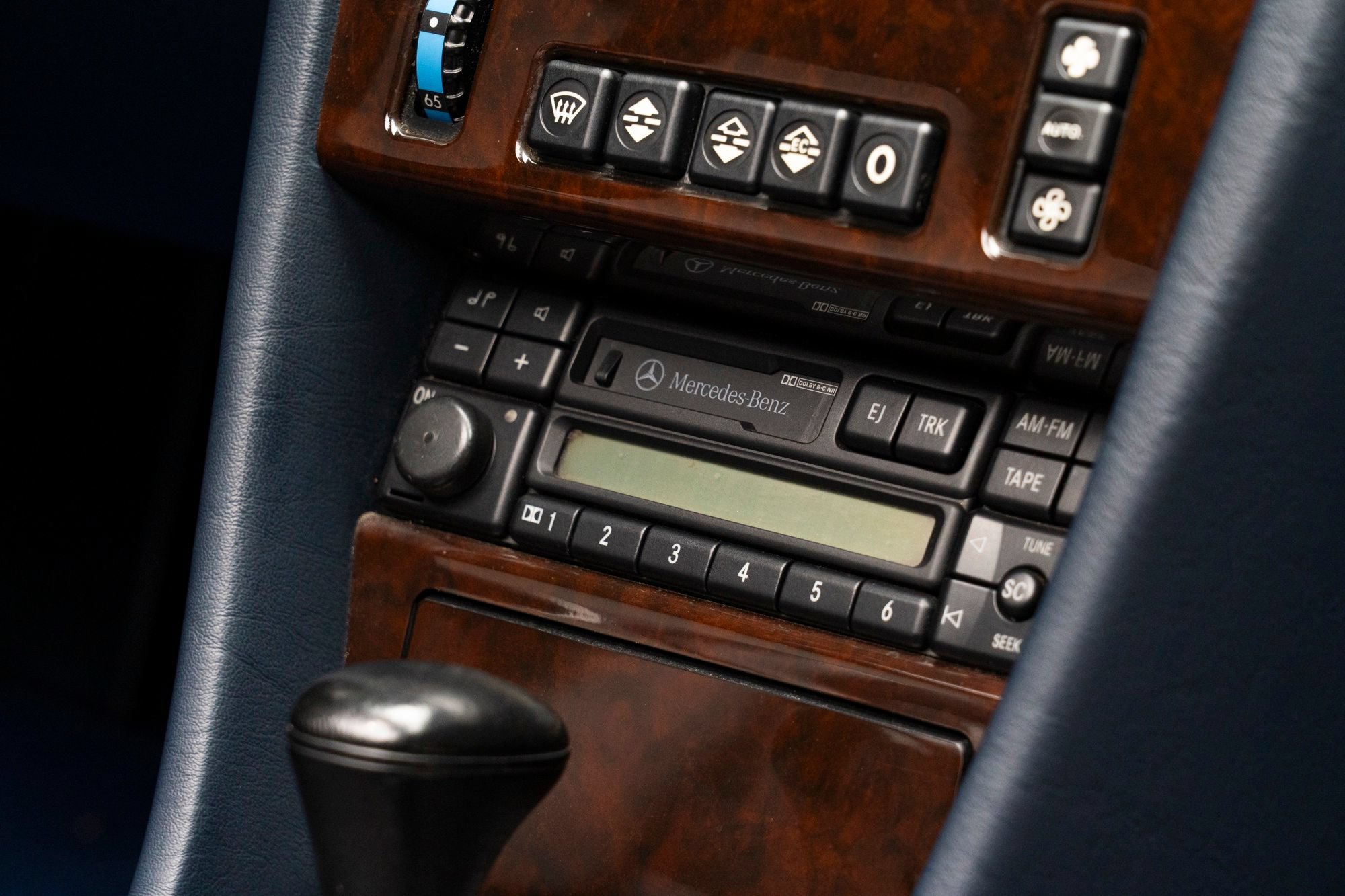Used 1995 Mercedes-Benz E 320 Convertible image 54