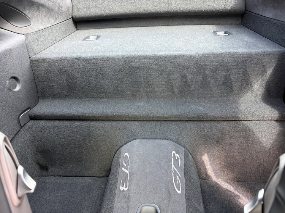 Certified 2015 Porsche 911 GT3 image 23