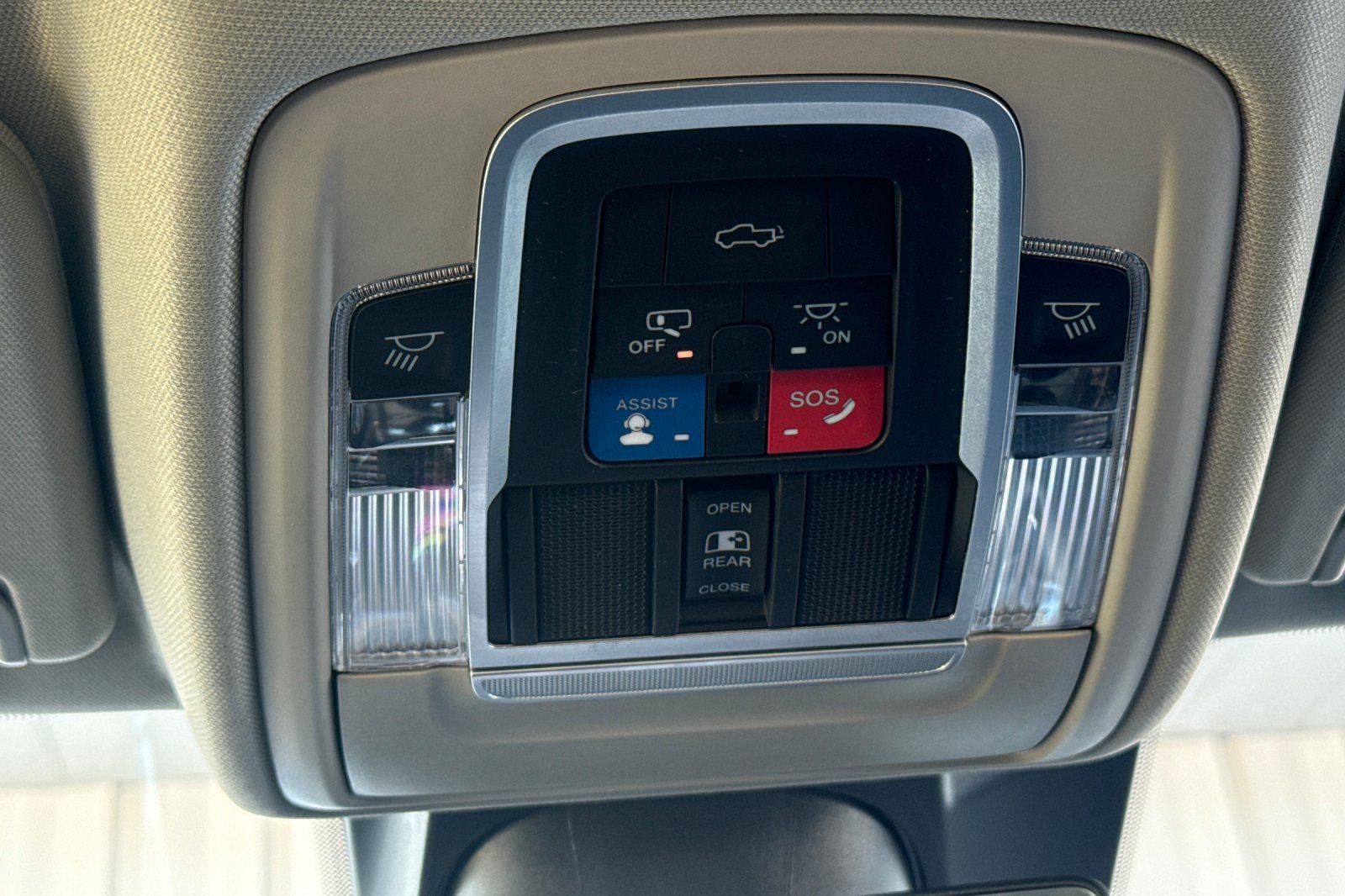 Used 2022 RAM 1500 Laramie AWD/4WD image 22