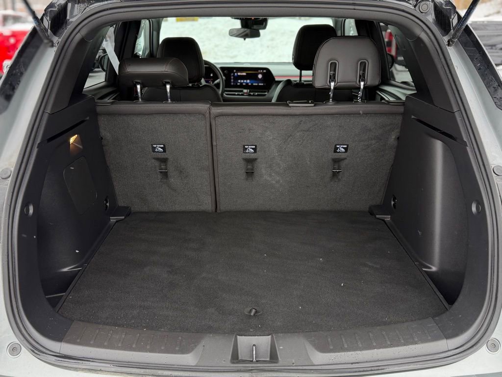 Used 2024 Chevrolet TrailBlazer RS w/ Driver Confidence Package image 5