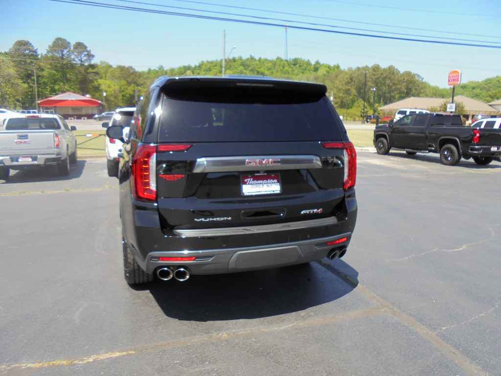 Used 2022 GMC Yukon AT4 AWD/4WD image 4