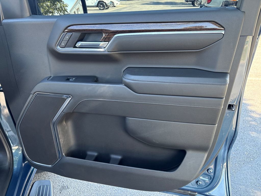 Certified 2024 GMC Sierra 1500 Elevation w/ LPO, Elevation Black Package AWD/4WD image 40