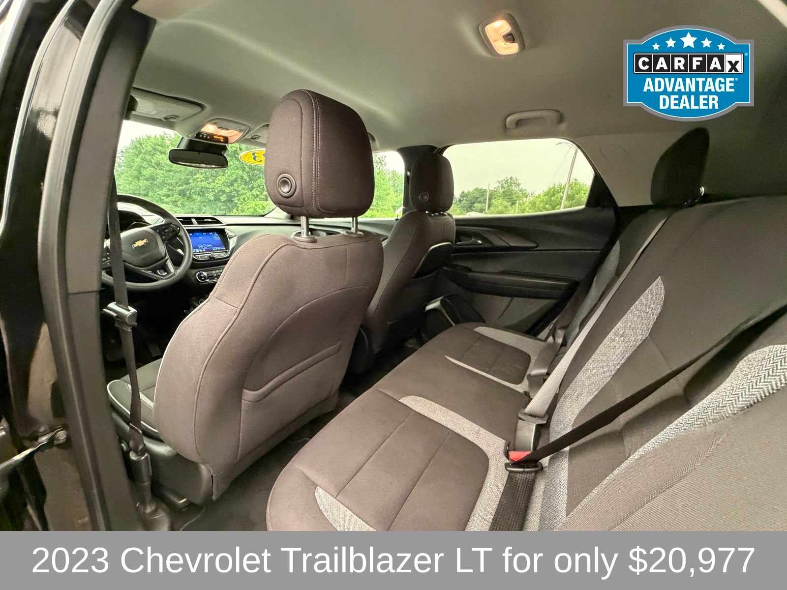 Used 2023 Chevrolet TrailBlazer LT w/ Convenience Package AWD/4WD image 9