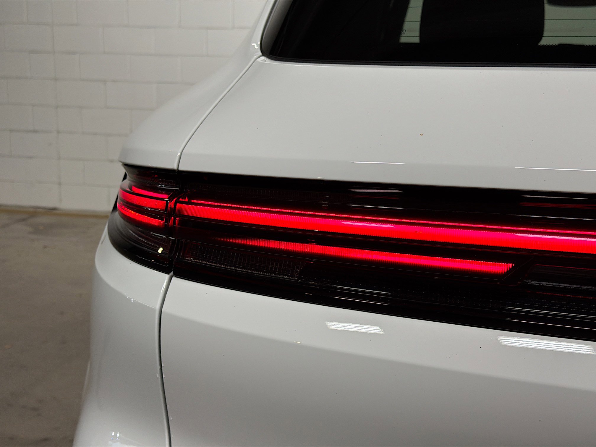 Certified 2025 Porsche Cayenne image 11