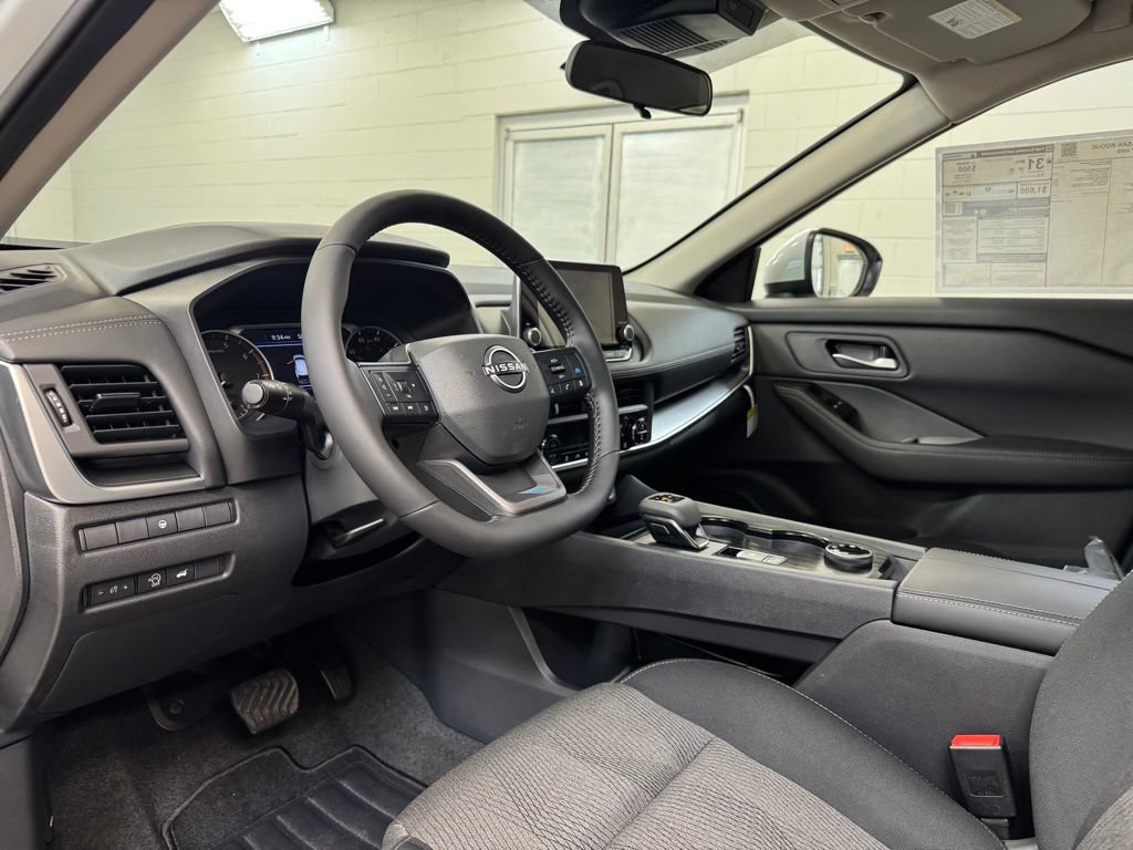 New 2026 Nissan Rogue SV w/ Cold Weather Package AWD/4WD image 12