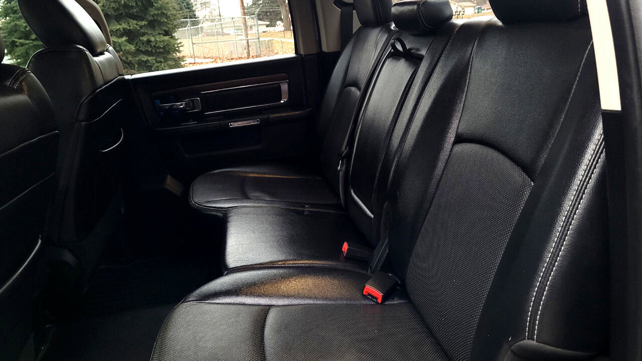 Used 2017 RAM 1500 Laramie image 40