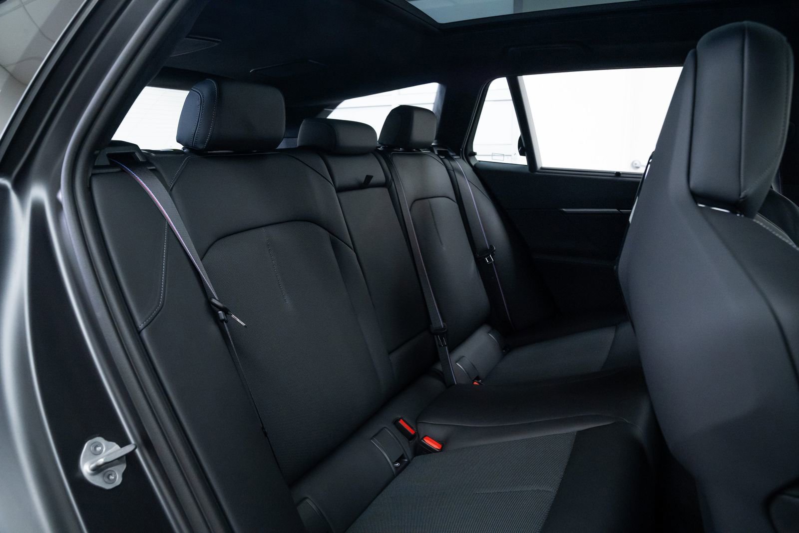 Used 2025 BMW M5 Touring image 27