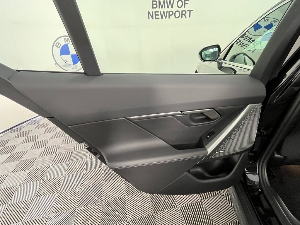 Used 2025 BMW i5 xDrive40 w/ Premium Package image 27