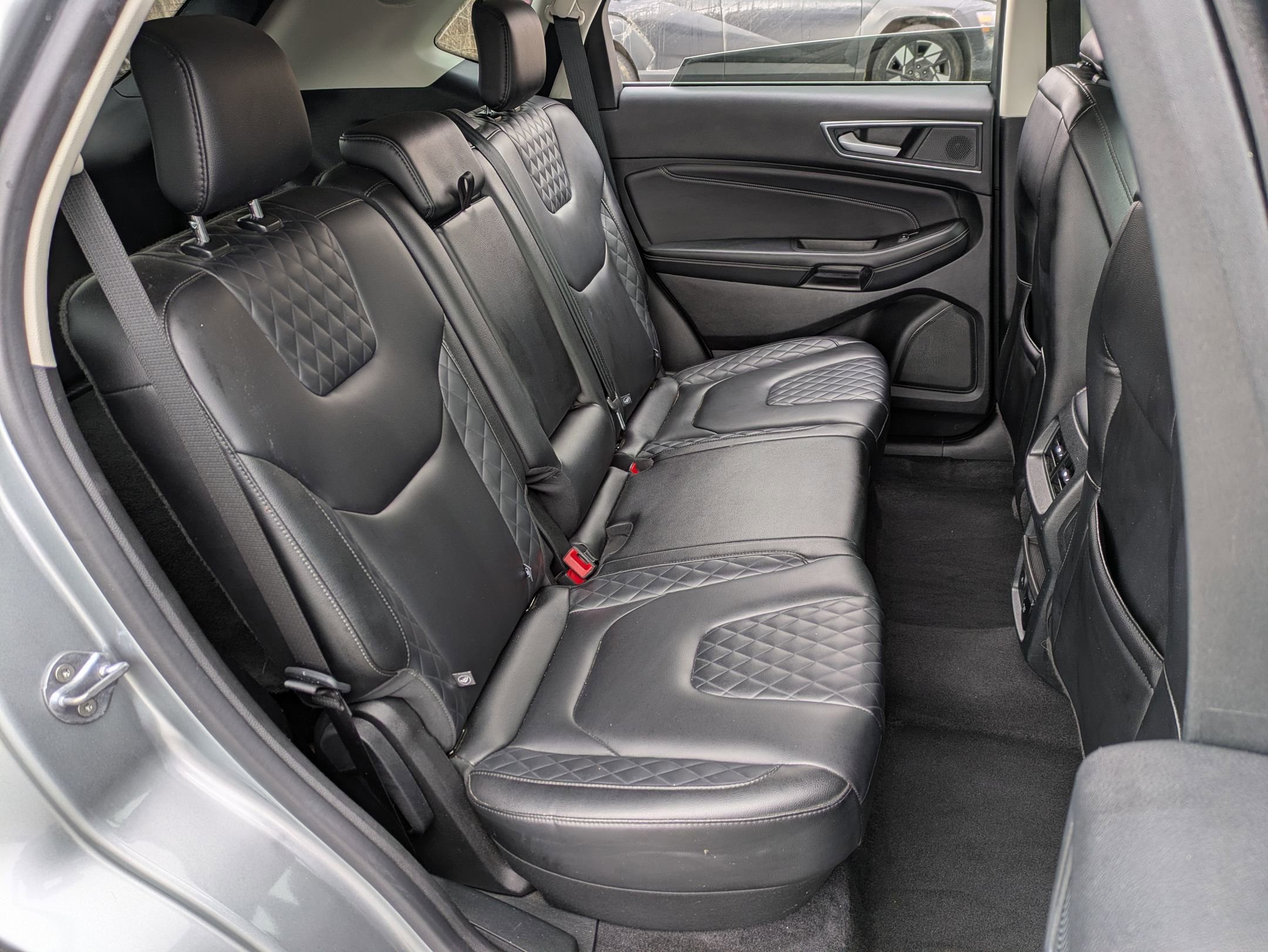 Used 2024 Ford Edge Titanium image 20