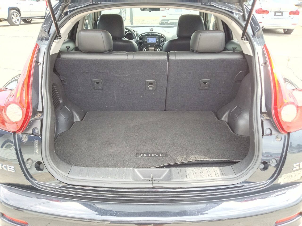Used 2011 Nissan Juke SL w/ Sport Pkg FWD image 12