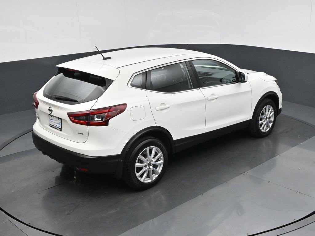 Used 2022 Nissan Rogue Sport S image 56