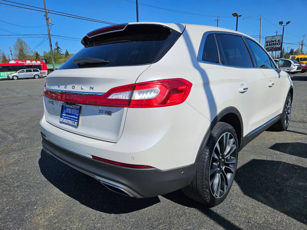 Used 2016 Lincoln MKX Reserve w/ Luxury Package AWD/4WD image 5