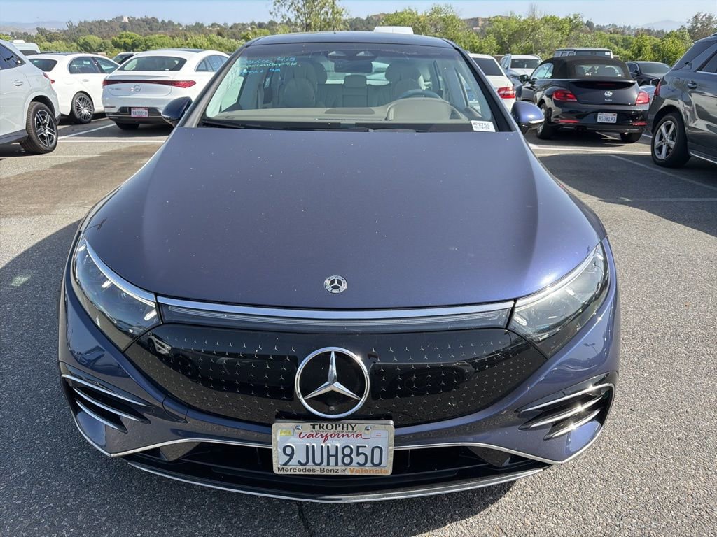 Used 2023 Mercedes-Benz EQS 580 4MATIC Sedan image 2
