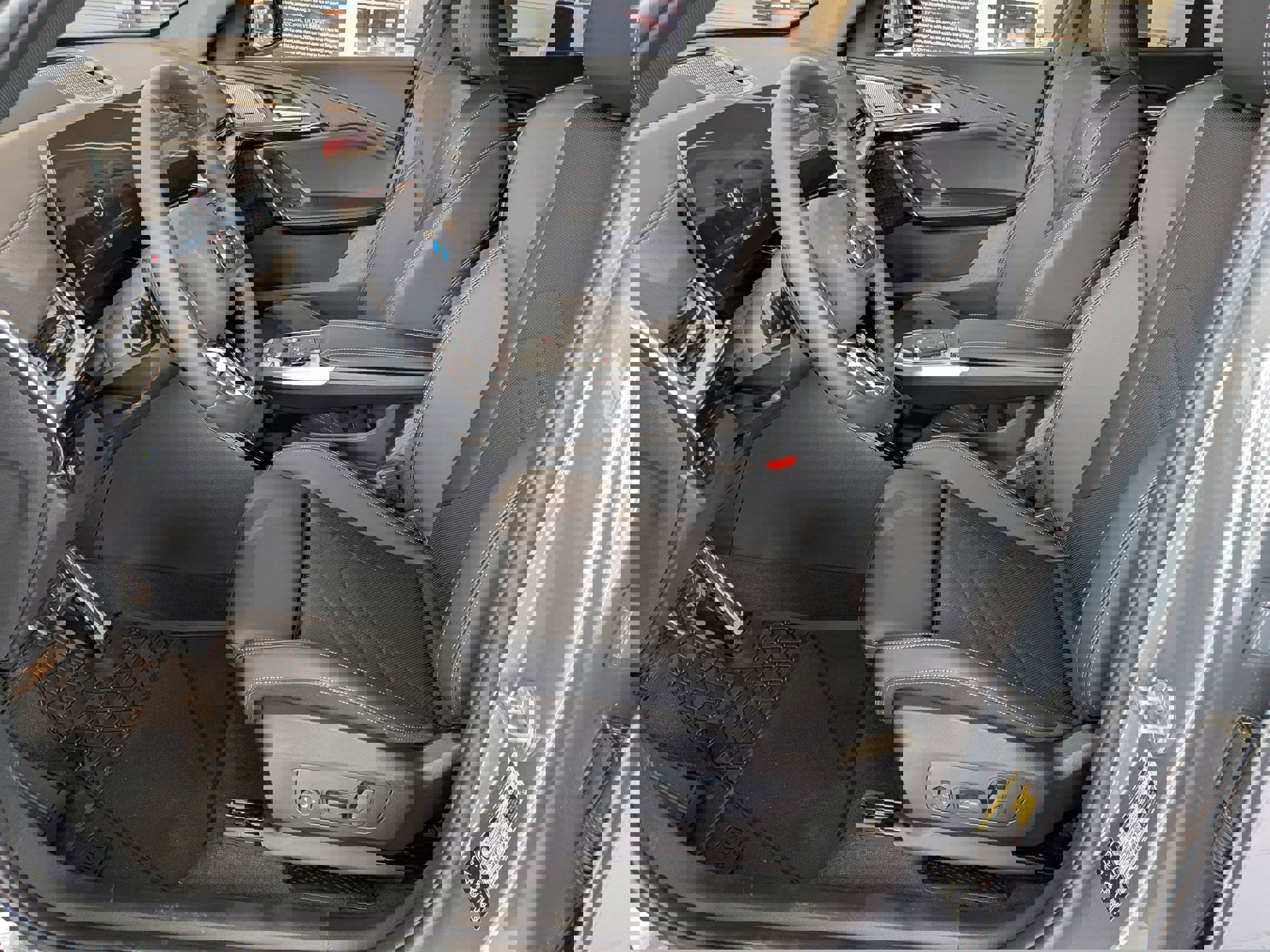 New 2026 BMW X2 xDrive28i w/ Technology Package AWD/4WD image 14