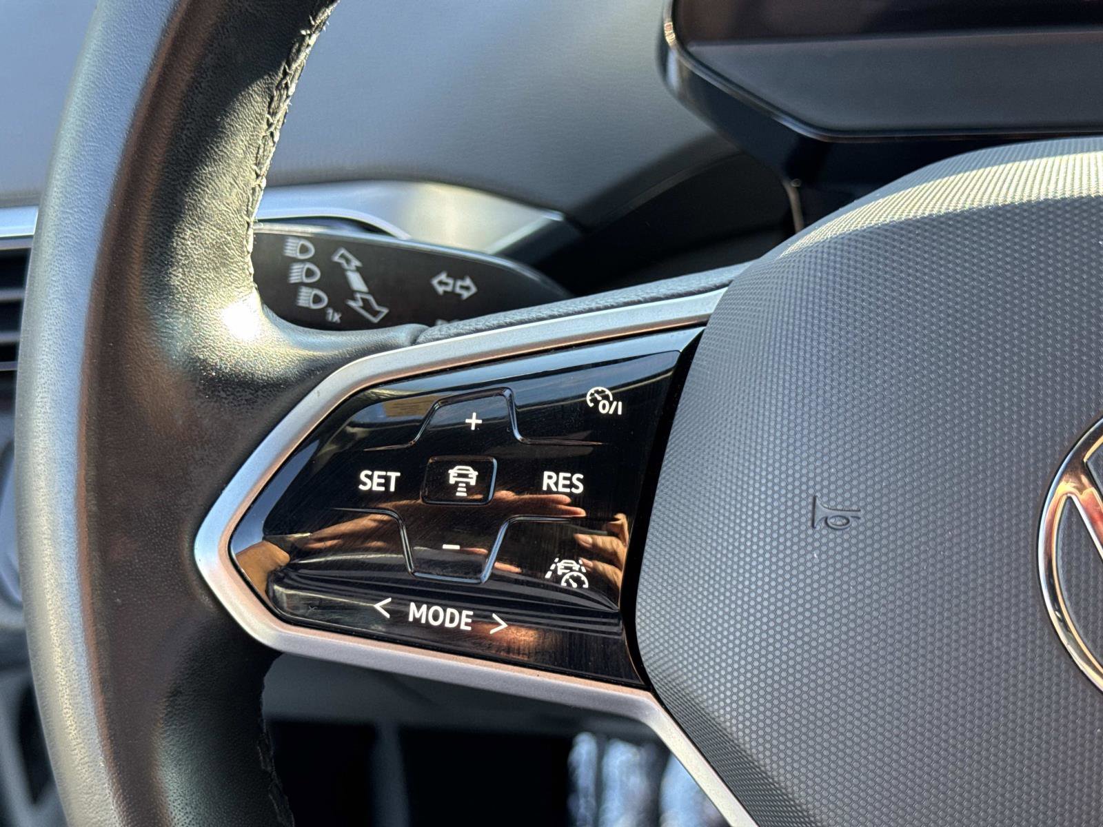 Certified 2021 Volkswagen ID.4 Pro image 17