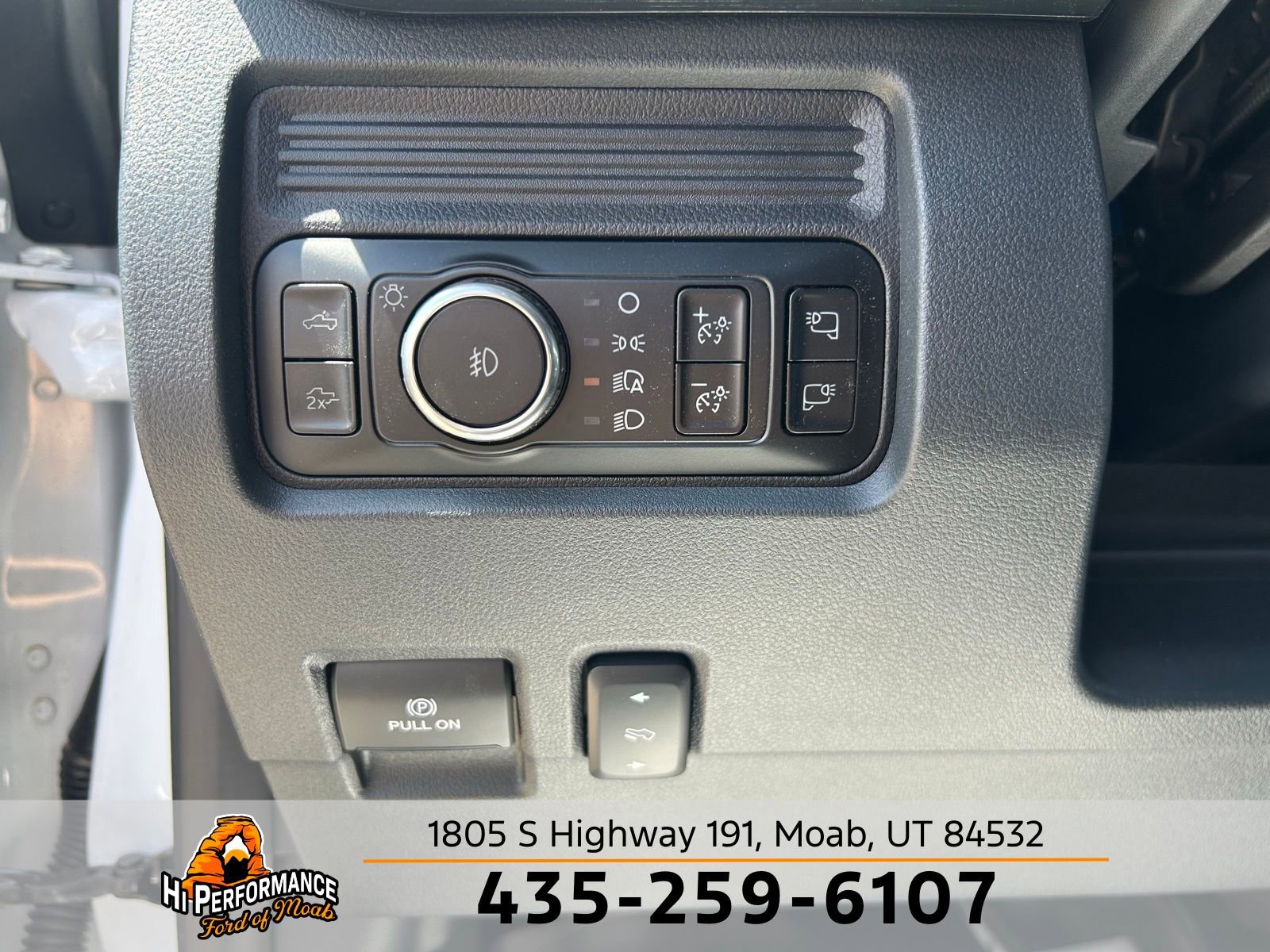 New 2025 Ford F250 Lariat w/ Lariat Ultimate Package image 24