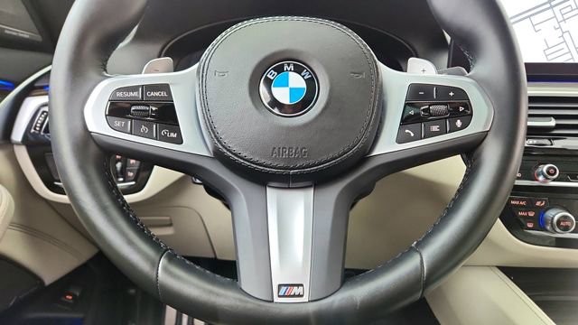 Used 2023 BMW 540i w/ M Sport Package image 43
