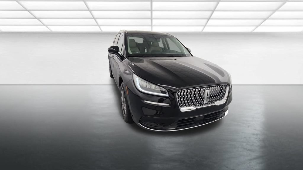 Used 2022 Lincoln Corsair AWD w/ Equipment Group 101A image 9