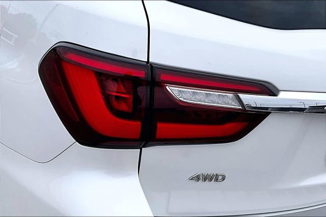 Used 2023 INFINITI QX80 Sensory w/ Cargo Package image 31