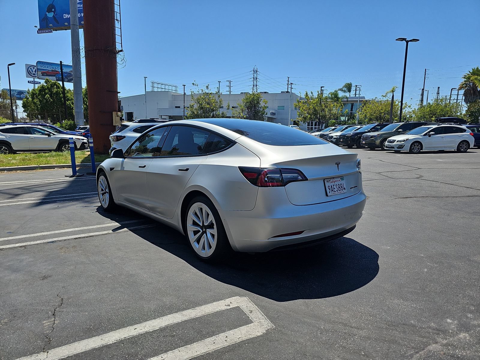Used 2022 Tesla Model 3 Long Range AWD/4WD image 5